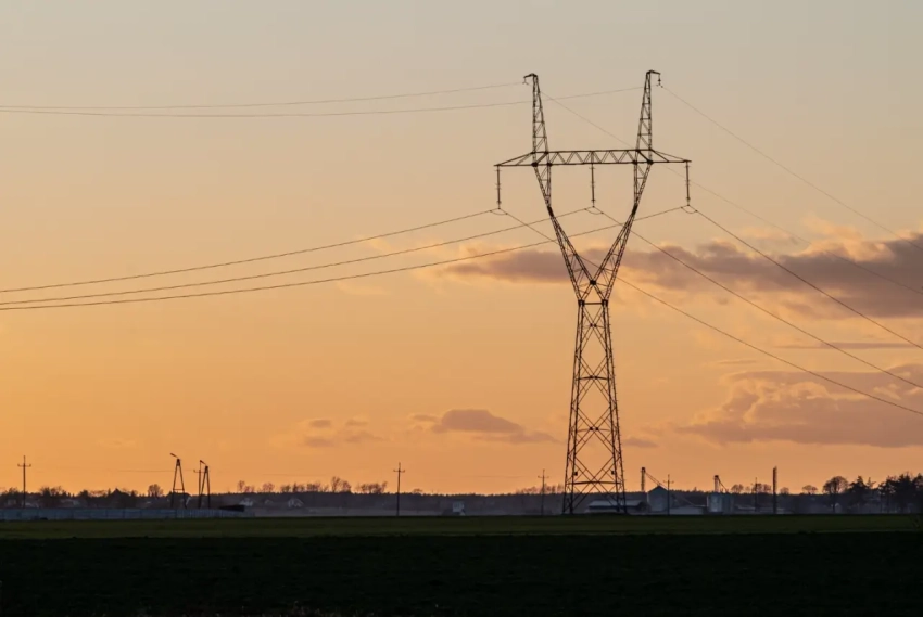 На Сахалине вернули электроснабжение после инцидента с грозотросом