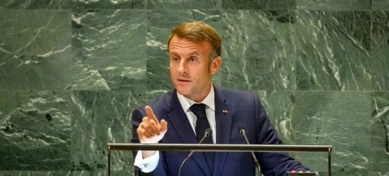 Наполеон, Карл XII, Макрон: Президент Франции готовит военную интервенцию на Украину