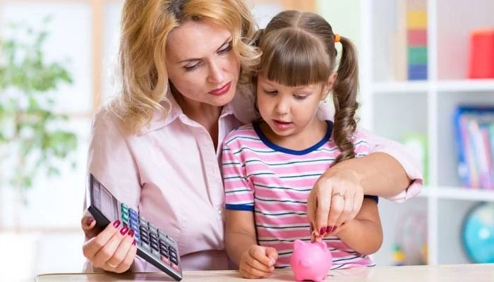 Детские пособия в ноябре 2025: когда российским семьям ждать начислений