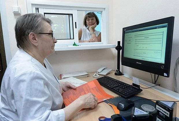 Заплатят больше! С 1 января изменятся условия получения больничных в России