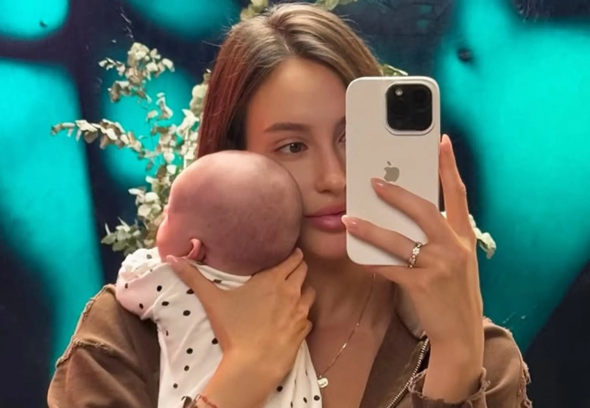 "Не высыпаюсь уже три месяца". Девушка Тимати Валентина Иванова рассказала о материнстве