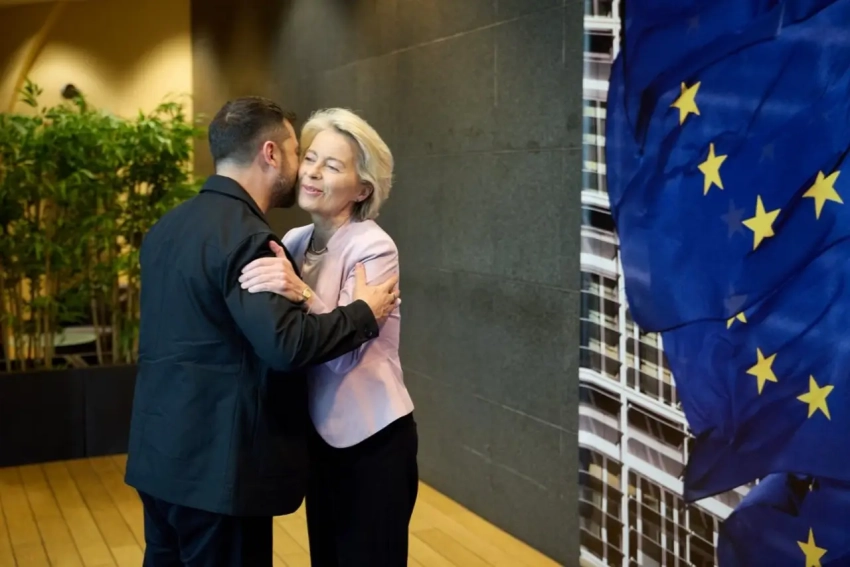 Зеленский требует принять Украину в ЕС в обход всех процедур