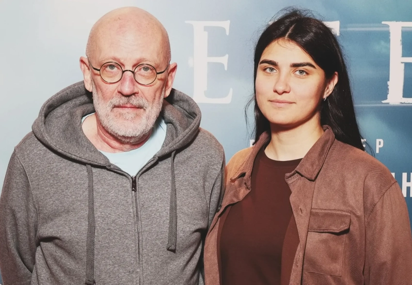 Александр Гордон вышел в свет с женой, которая на 38 лет младше него