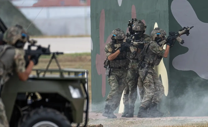 Китайский генерал призвал НОАК к аскетизму