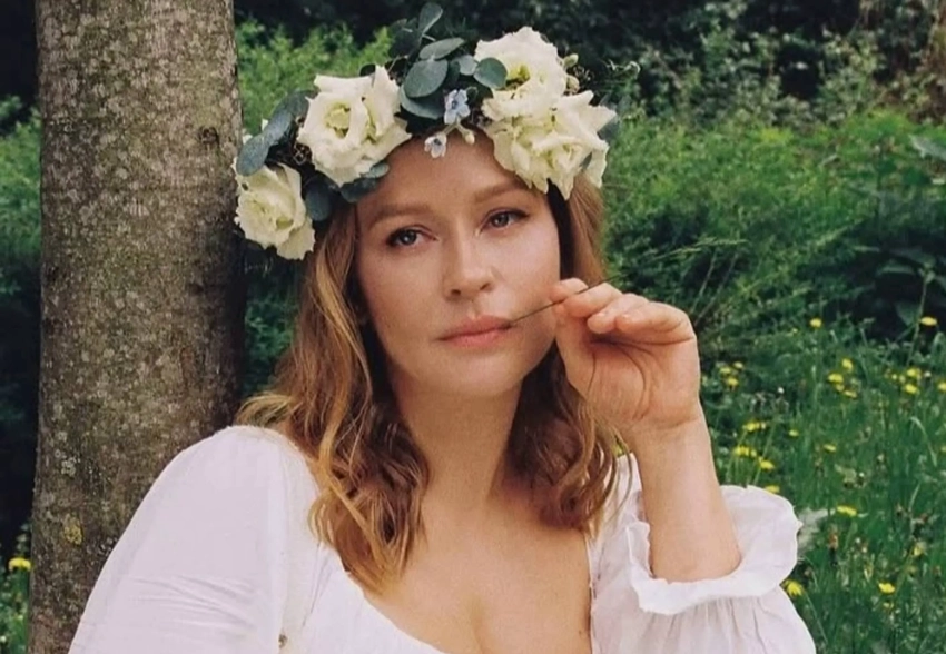 "У ребят своя химия". Юлия Пересильд высказалась о романе дочери с Ваней Дмитриенко, её будущем в кино и "красных флагах" в мужчинах