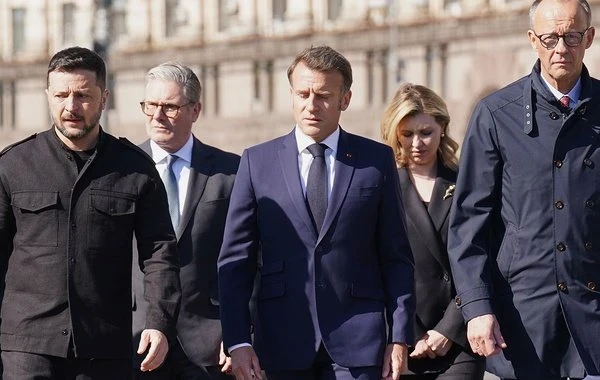 Мерц и Макрон назвали ближайшие дни решающими для Украины