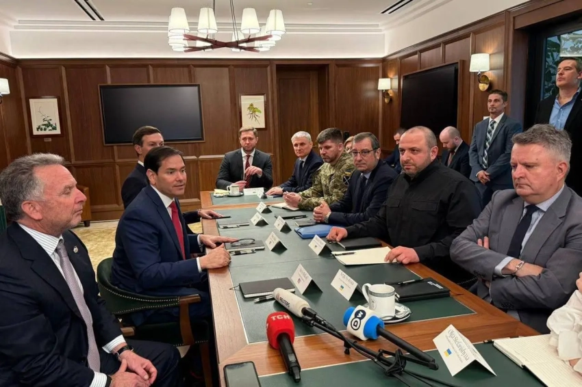 «Не договорились»: США не удалось заставить Украину вывести войска с Донбасса