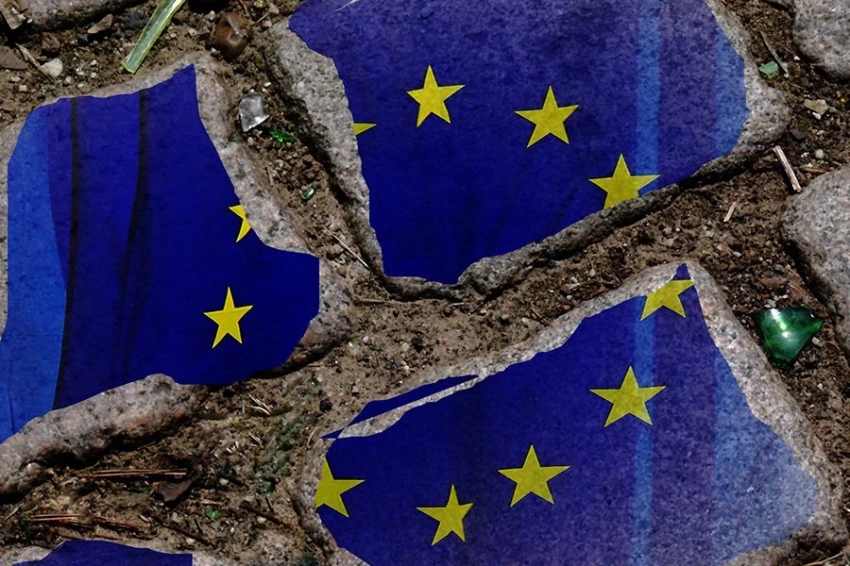 Евросоюз должен быть разрушен