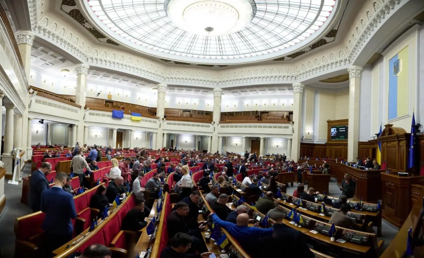Нардепы ВРУ выступают за вывод ВСУ с Донбасса, но пока не в открытую