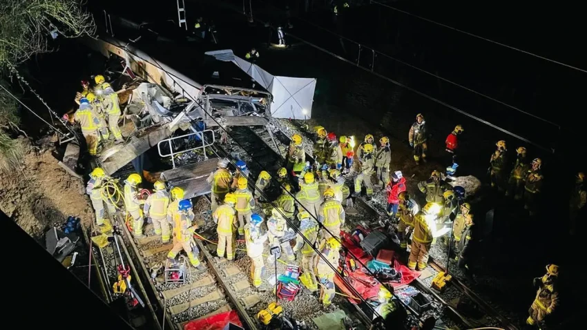 Вторая за несколько дней катастрофа с поездом произошла в Испании