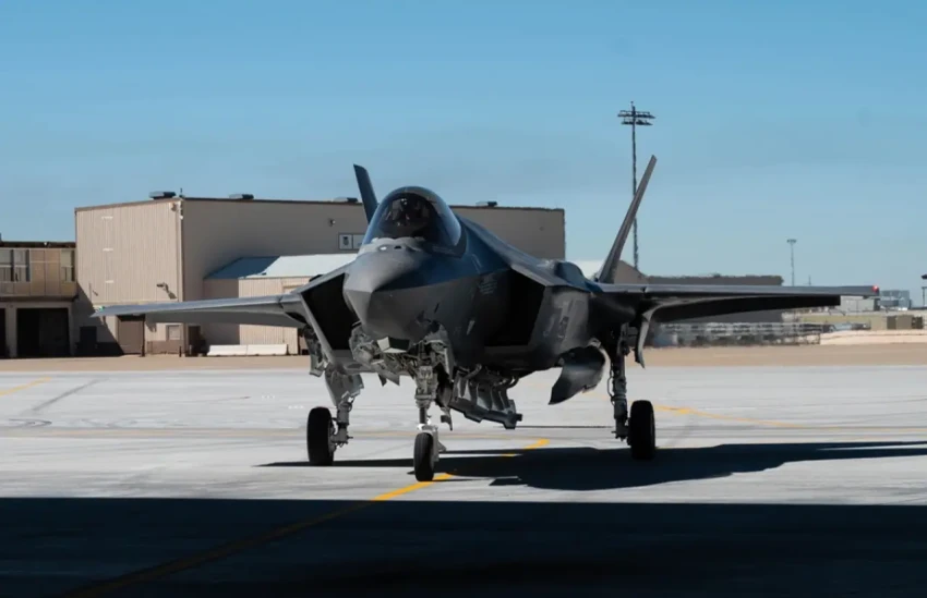 Посол: Если Канада откажется от покупки F-35, это повлияет на программу NORAD