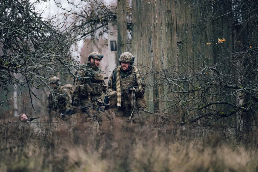 На случай нападения России военные Латвии готовятся быстро разрушить свои дороги