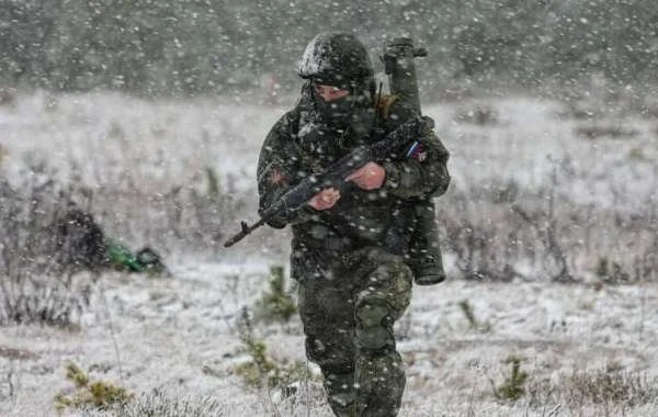Последняя сводка СВО от Юрия Подоляки на 10.02.2026: ожесточённые бои на Запорожском фронте не смолкают