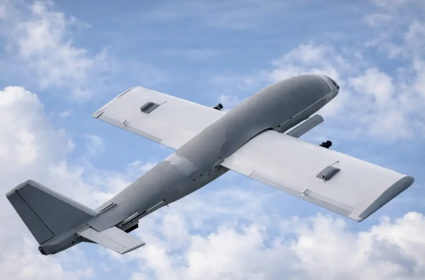 БПЛА «Молния» сбросили агитационные листовки в центре Харькова