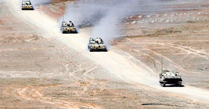 И так сойдёт: бронетехника Китая на учениях вновь ходит колоннами без прикрытия