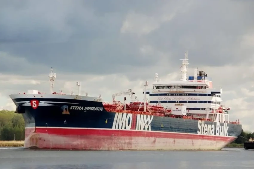 Американский танкер Stena Imperative был атакован в Бахрейне
