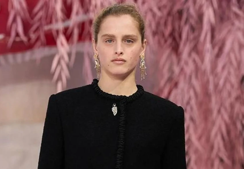 Российская модель Адица Берзения снялась в рекламе Chanel
