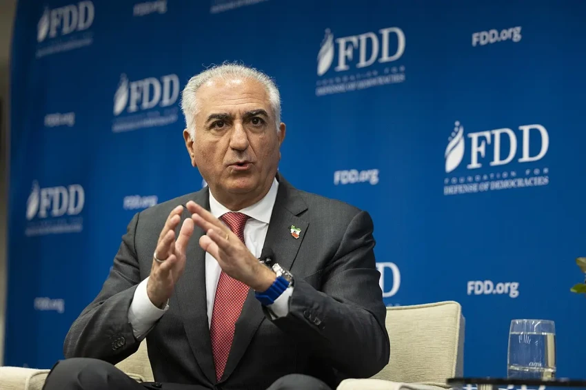 Сын шаха Пехлеви сравнил удары по Ирану с высадкой в Нормандии