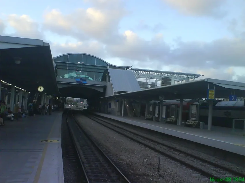 Нанесён удар по танкеру США в Басре, проведена кибератака на жд Израиля