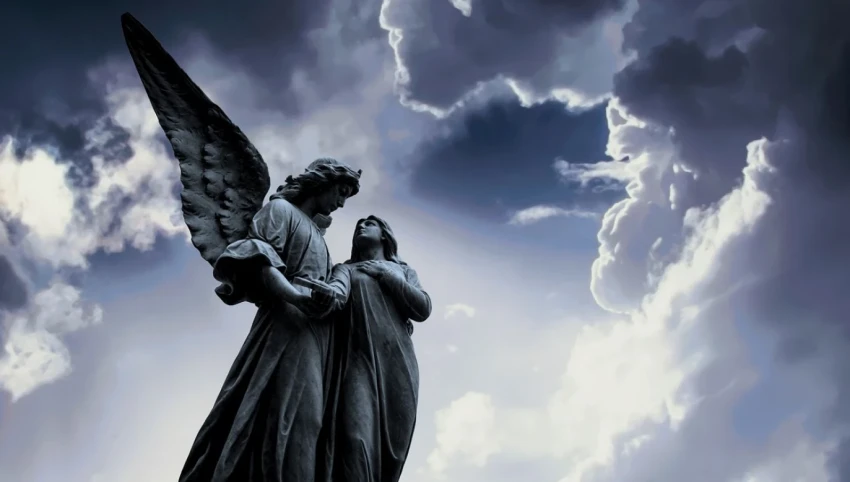 Невидимая поддержка: как правильно просить у ангелов-хранителей помощи в трудную минуту